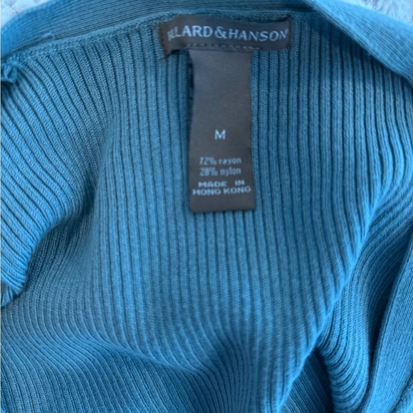 Hillard & Hanson Blue Cardigan Sweater with Rose Buttons Size Medium. - Picture 4 of 5